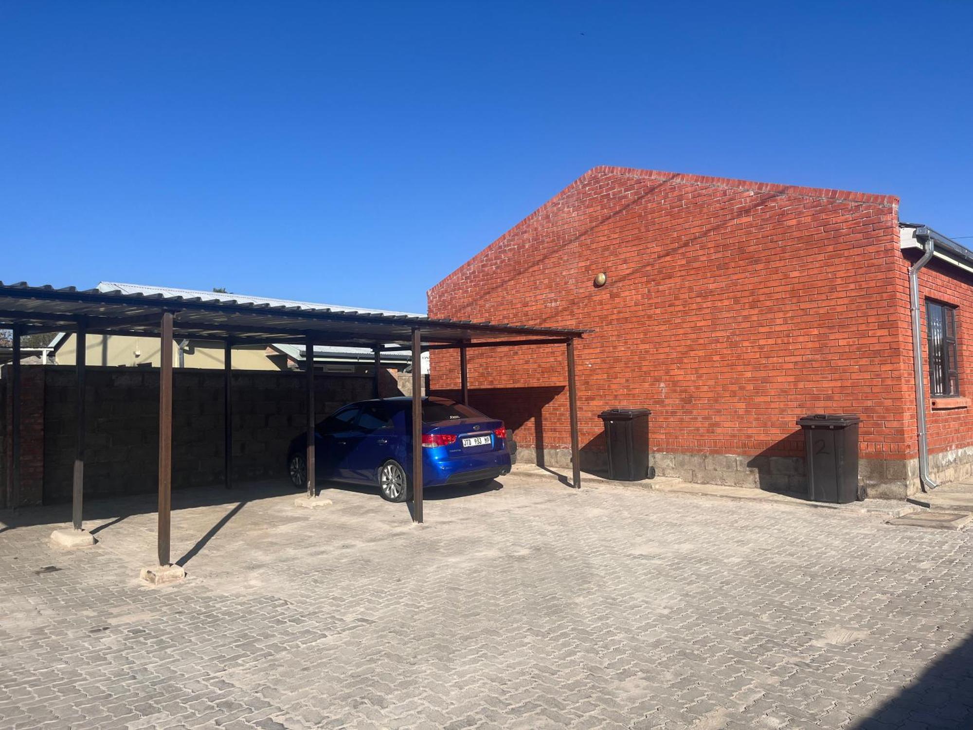 Stylish Self Catering Unit In Maseru Cbd Bagian luar foto